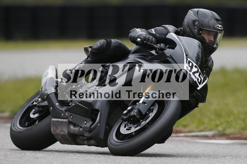 /Archiv-2024/13 22.04.2024 Plüss Moto Sport ADR/Freies Fahren/925